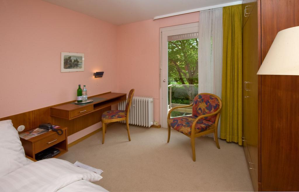 Hotel Ascona Bad Krozingen Zimmer foto